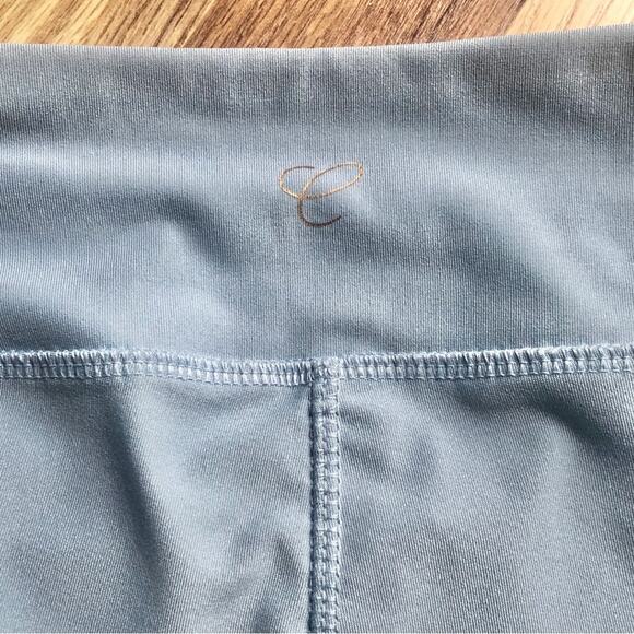 Cali Mesh Panel Light Blue Capri Yoga Workout Leggings Pants Size S fit like XS - Picture 4 of 9